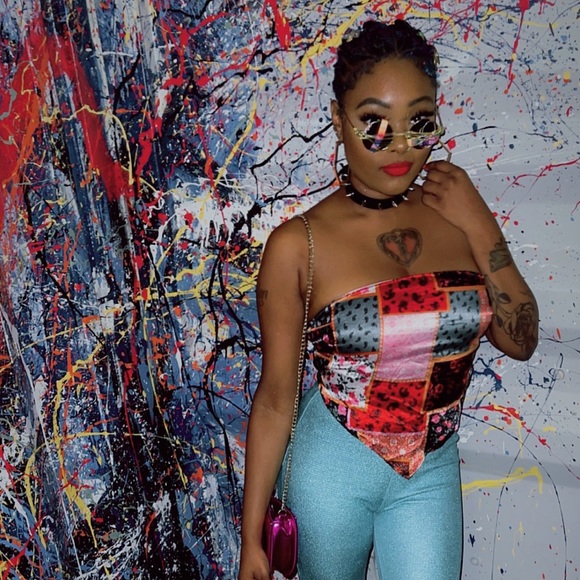 Meet your Posher, Ashley - Picture 3 of 5